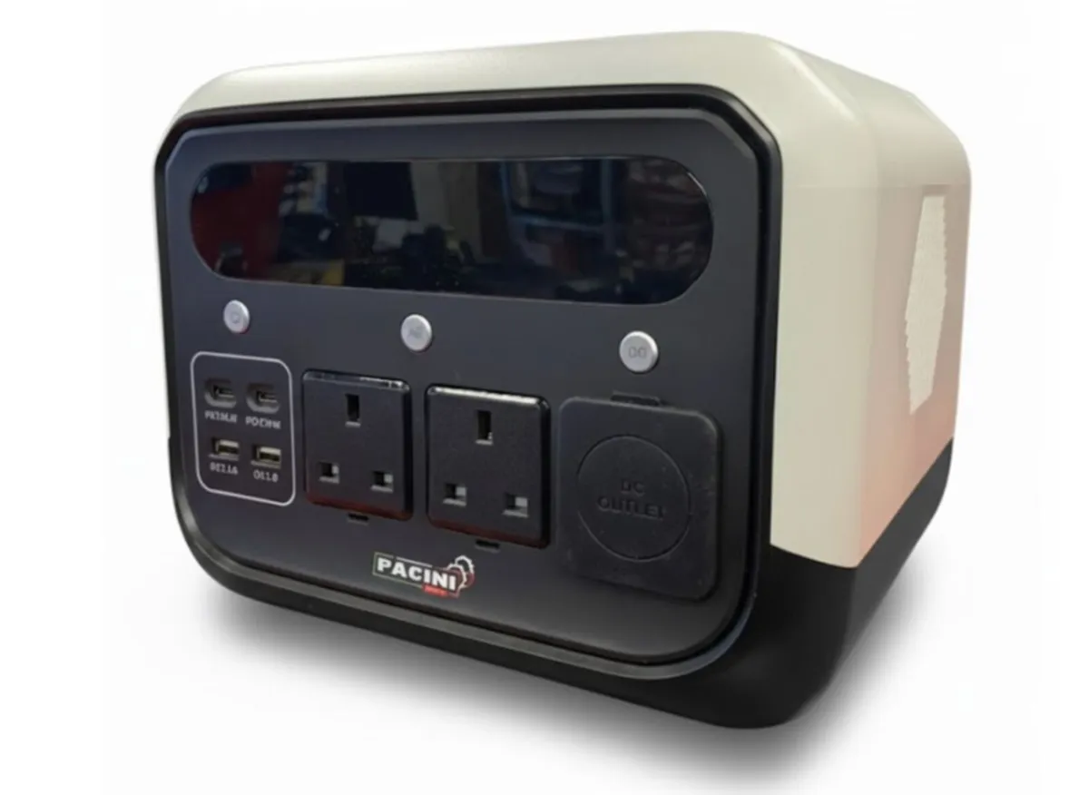 Pacini Portable Power Station outlets,700W - Image 1