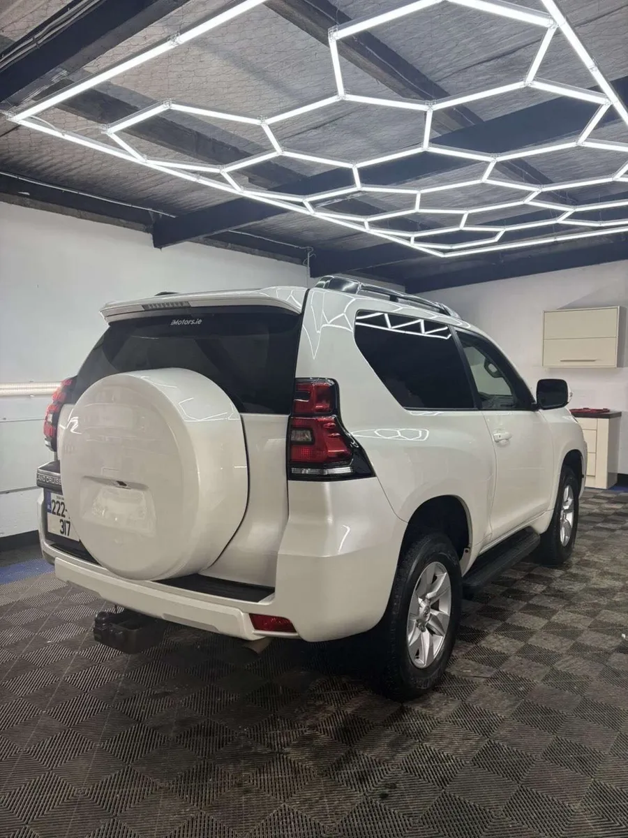 Toyota Land Cruiser - Image 4