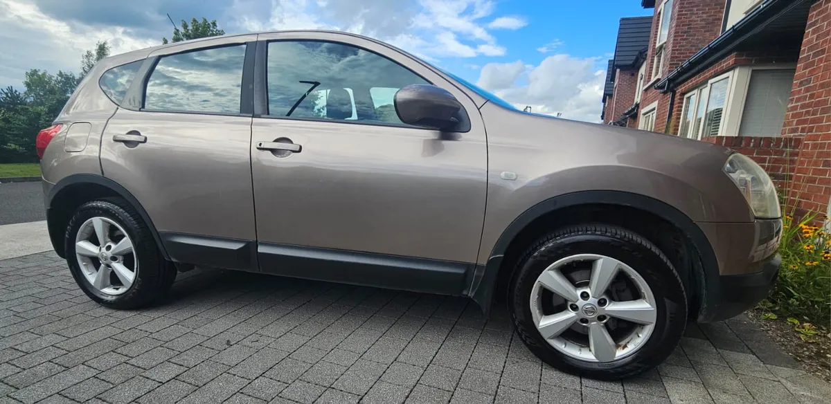 Nissan Qashqai 2009 - Image 4