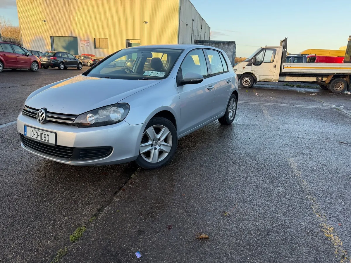 Volkswagen Golf 2010 - Image 1