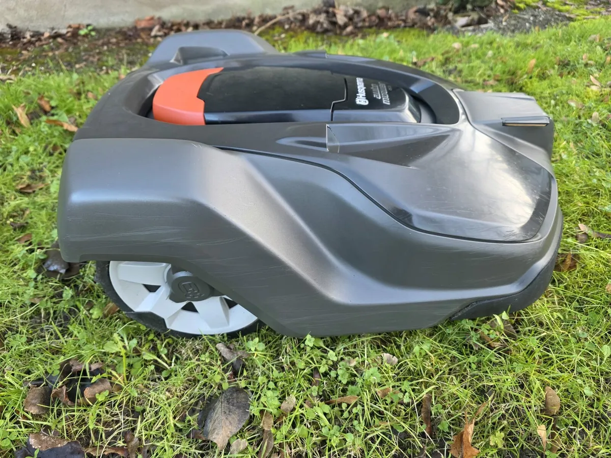 Husqvarna 450x Automower - Image 4