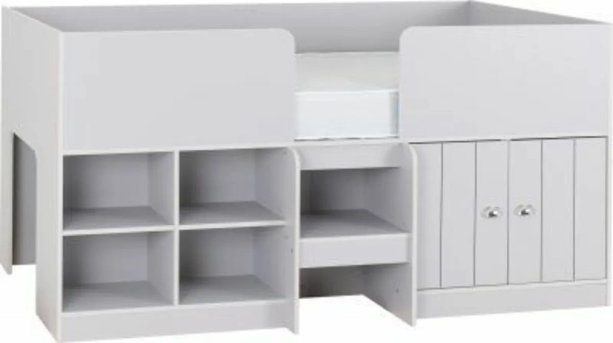 Kids beds Low sleepers Desks - Image 3