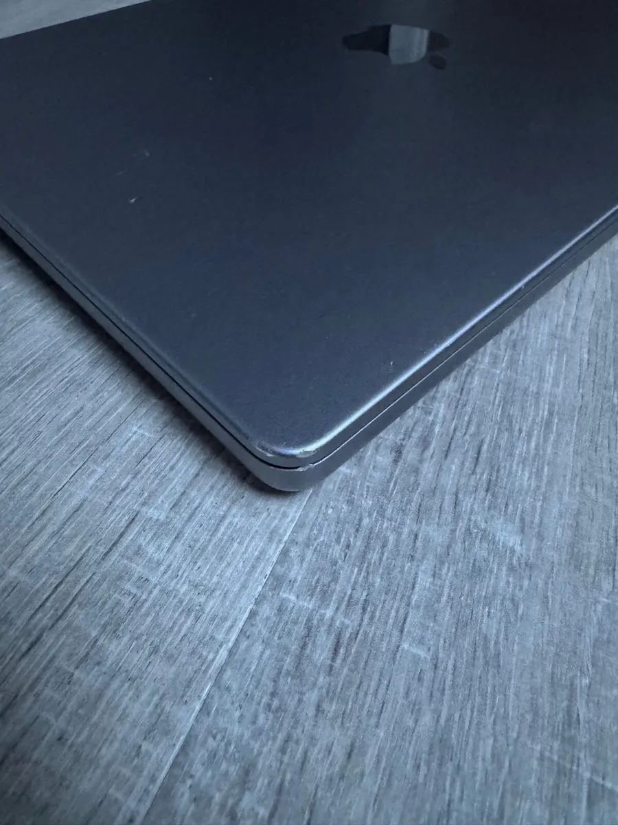 MacBook Pro M1 Pro 14” 2021 16GB 512GB - Image 3