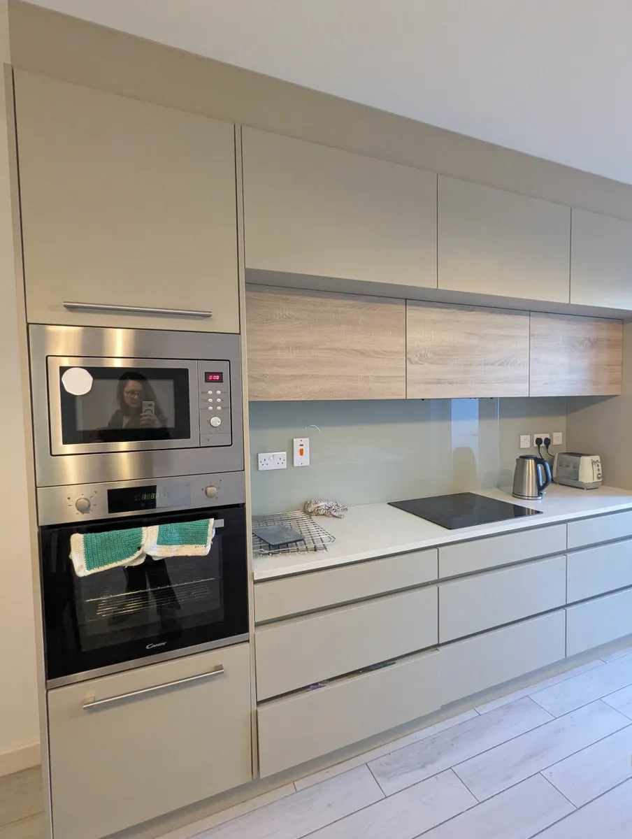 Entire kitchen for sale including appliances - Image 3