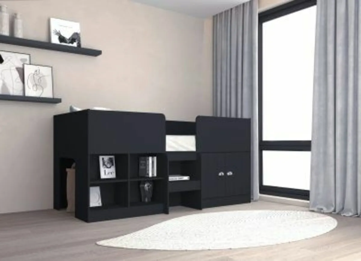 Kids beds Low sleepers Desks - Image 4