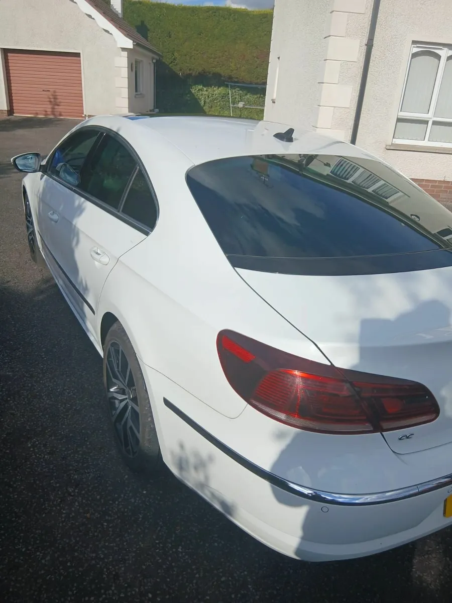 Volkswagen Passat 2017 - Image 4