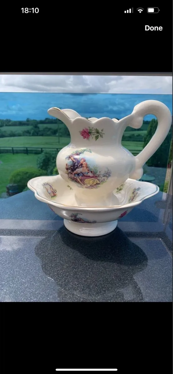 Staffordshire 2 piece bathroom set - Image 1