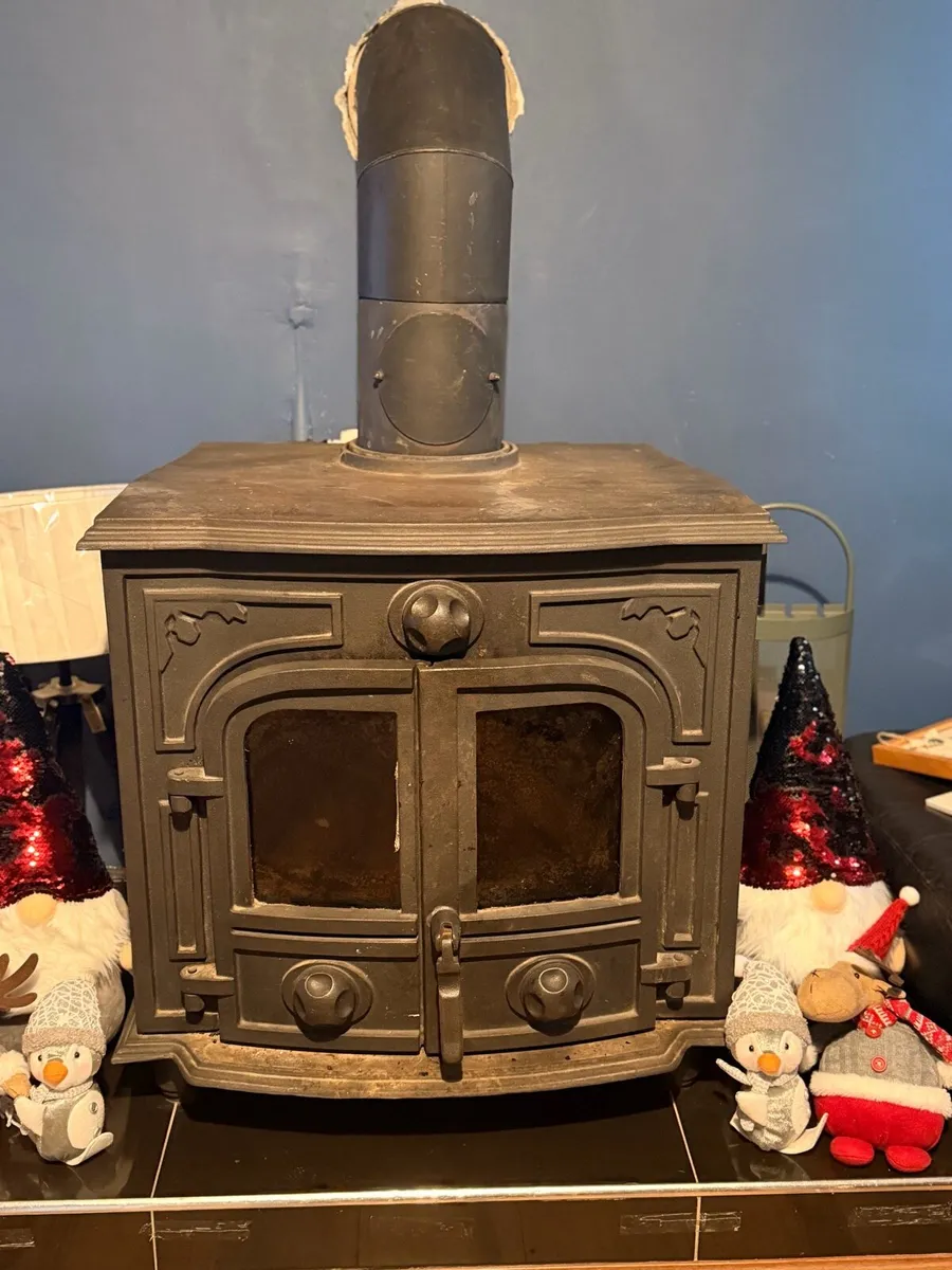 Beoseley Hercules stove with back boiler - Image 1