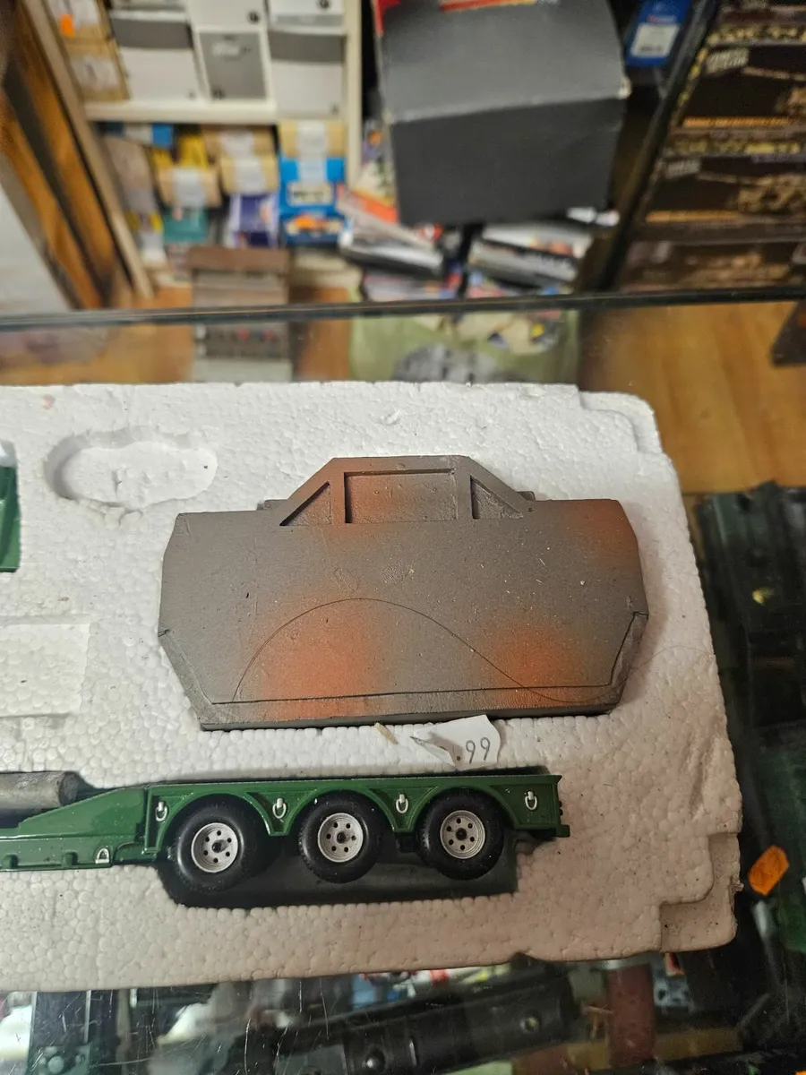 Corgi MAN Tractor Unit and King Trailer with Load - Image 4