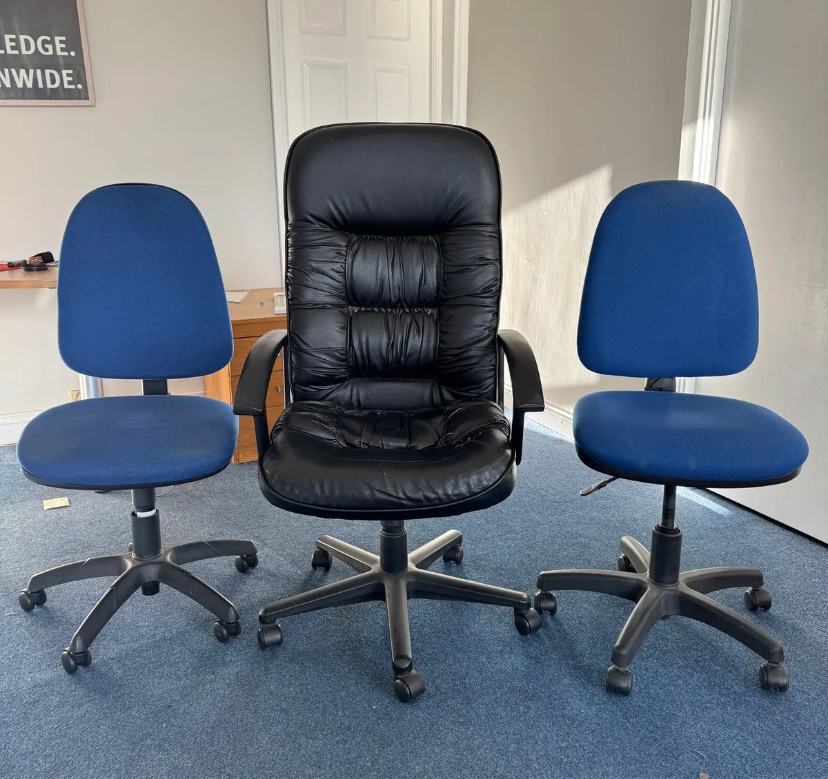 Executive Office swivel  & 6 Swivel Office chairs