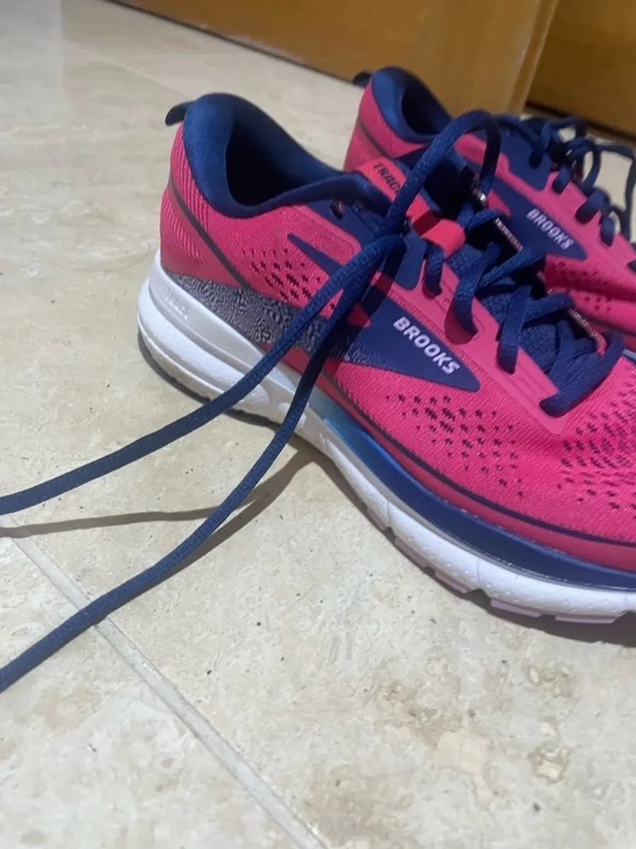 Brooks Ladies Runners - Image 2