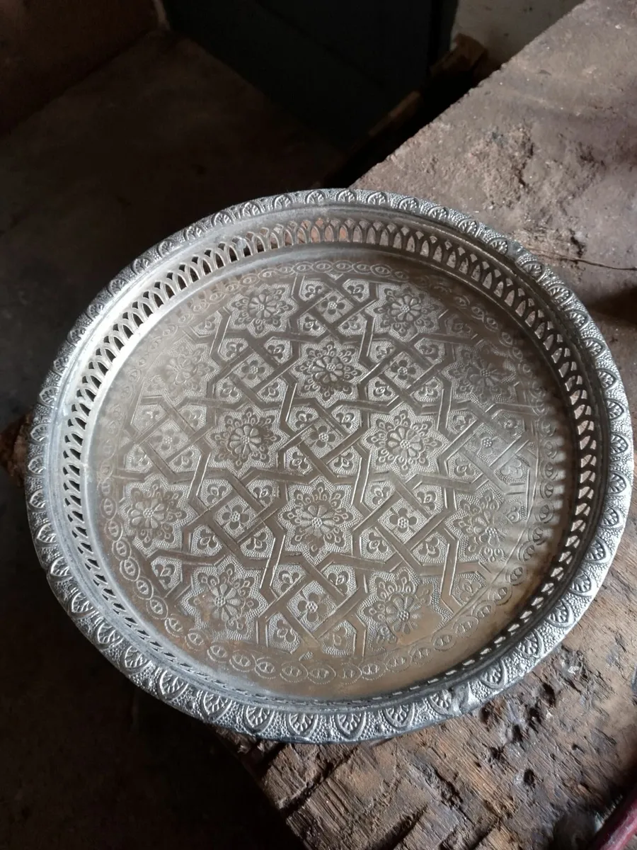 Vintage Moroccan platter / tray - Image 1