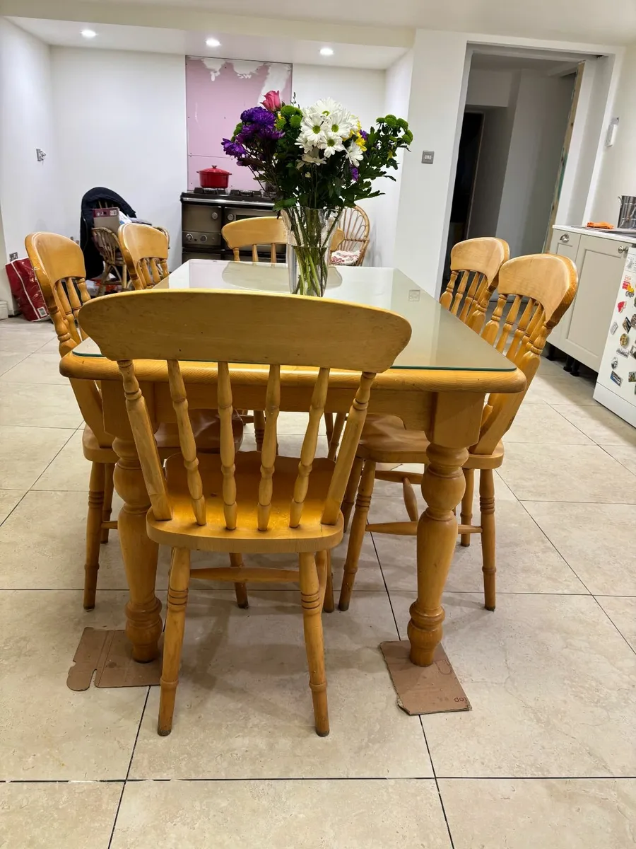 Solid Oak Kitchen Table and 6 Chairs - Image 4