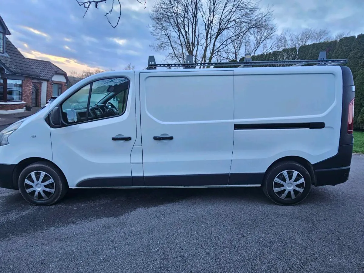 2018 renault traffic - Image 2