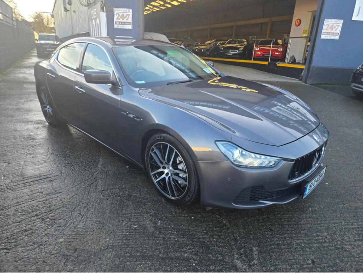 Maserati Ghibli 3.0 D V6 4DR A// STUNNING LOW MILE - Image 2