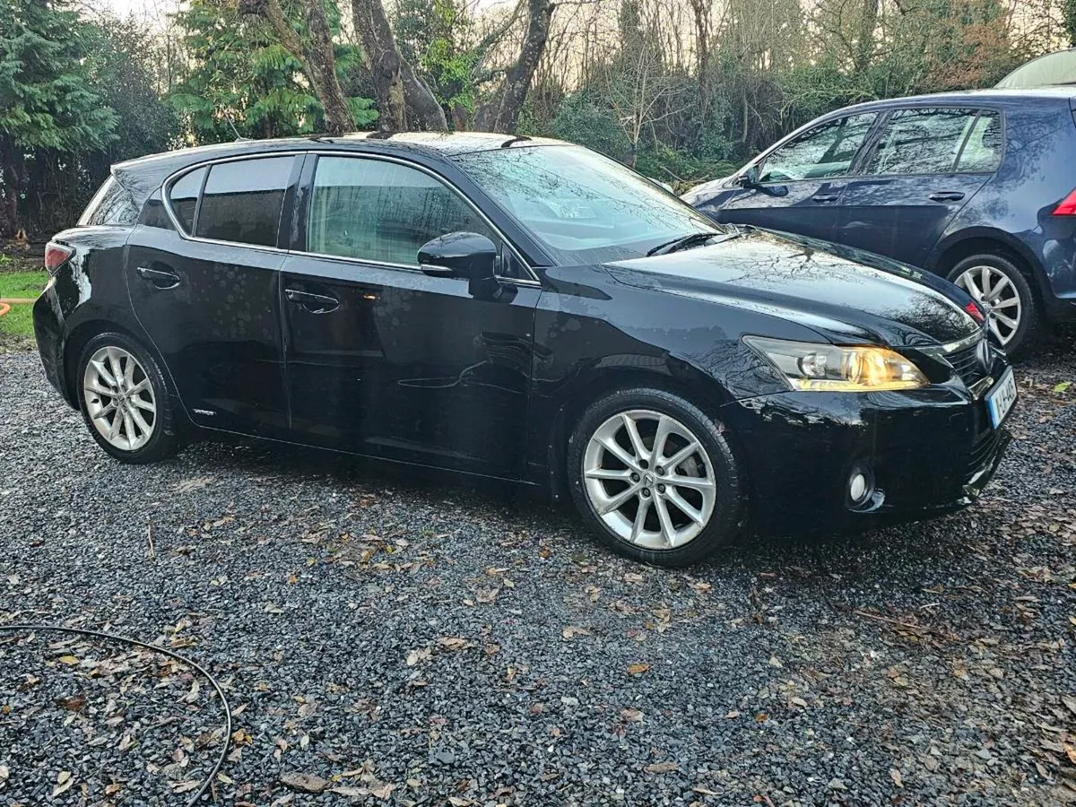 Lexus CT200H - Image 3