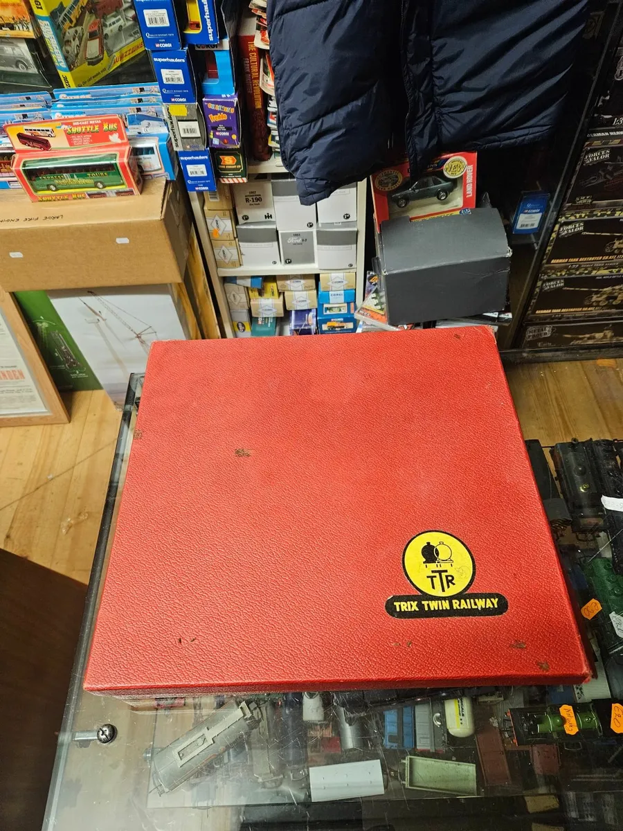 Hornby Trix Train Set - Image 1