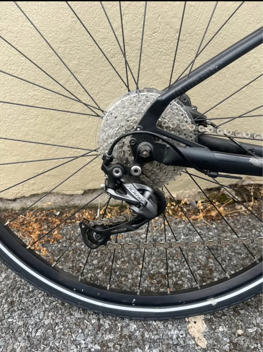 Marin hybrid size m brand new - Image 3