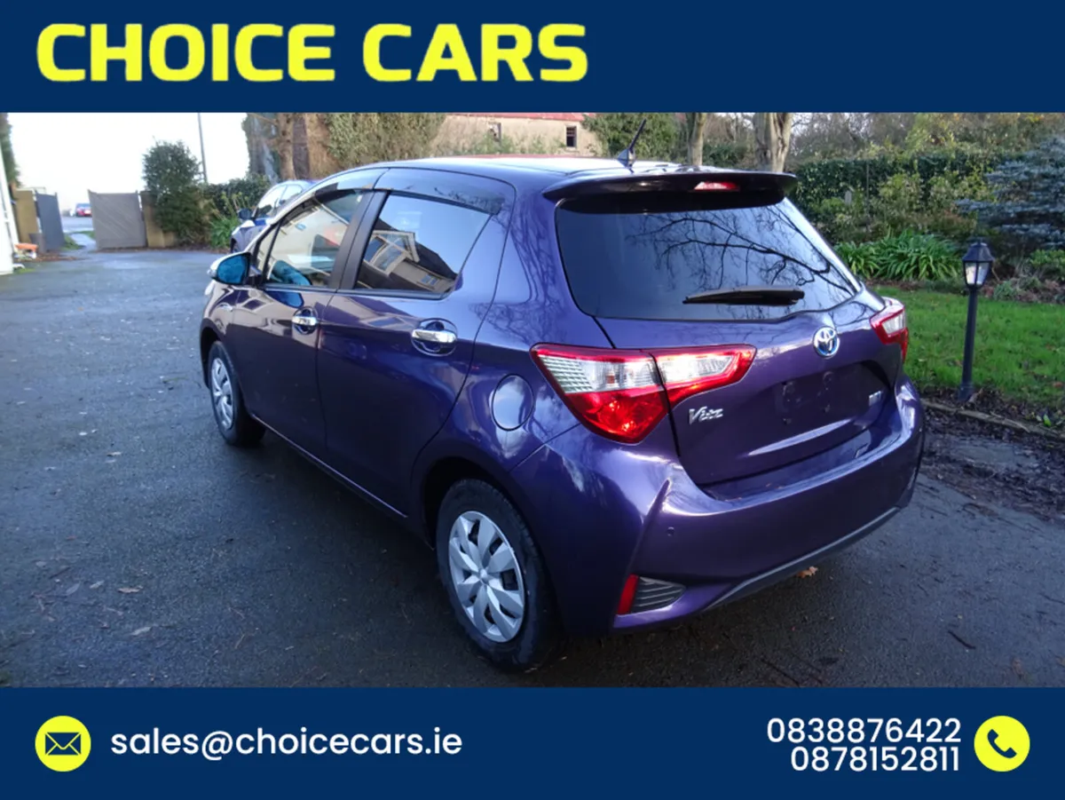 Toyota Yaris 1.5 AUTO HYBRID ANDROID AUTO - Image 4