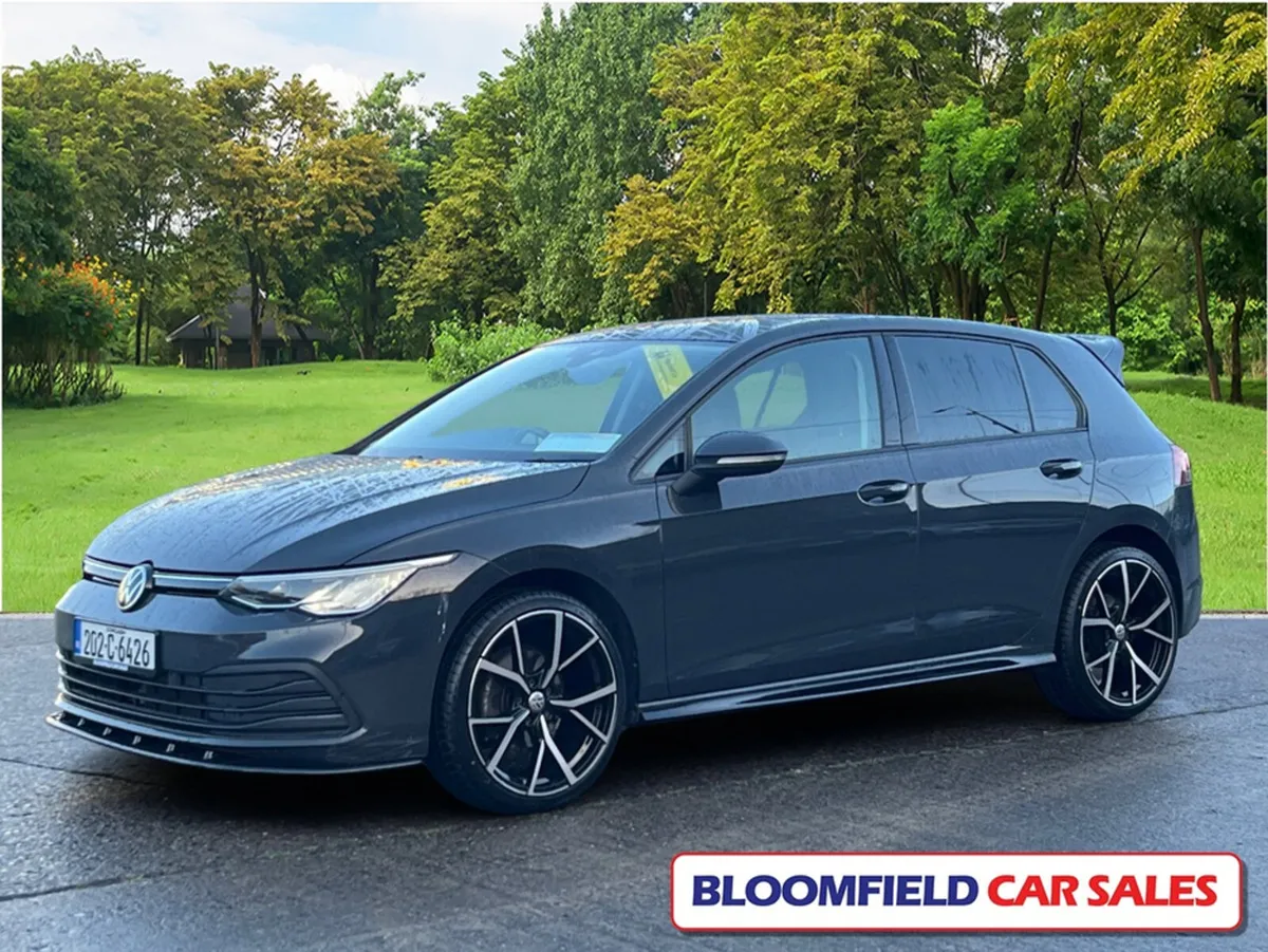 Volkswagen Golf 2.0 TDI LIFE 5DR // UPGRADED ALLOY - Image 3