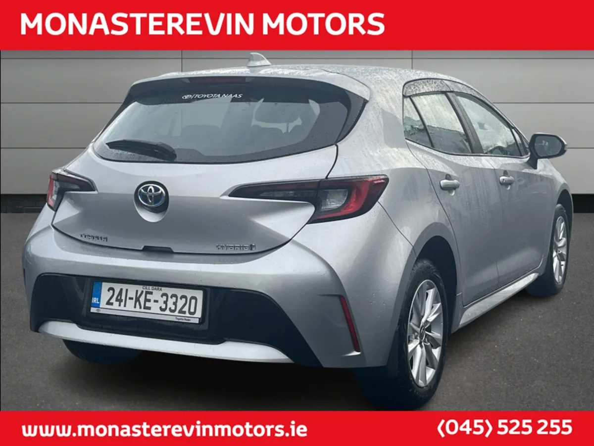 Toyota Corolla HYBRID LUNA H/8 4DR AUTO - Image 3