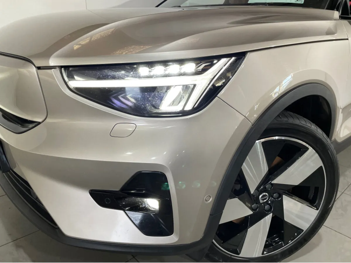 Volvo XC40 BEV 231 HP ULTIMATE 5DR AUTO BATTERY HE - Image 4
