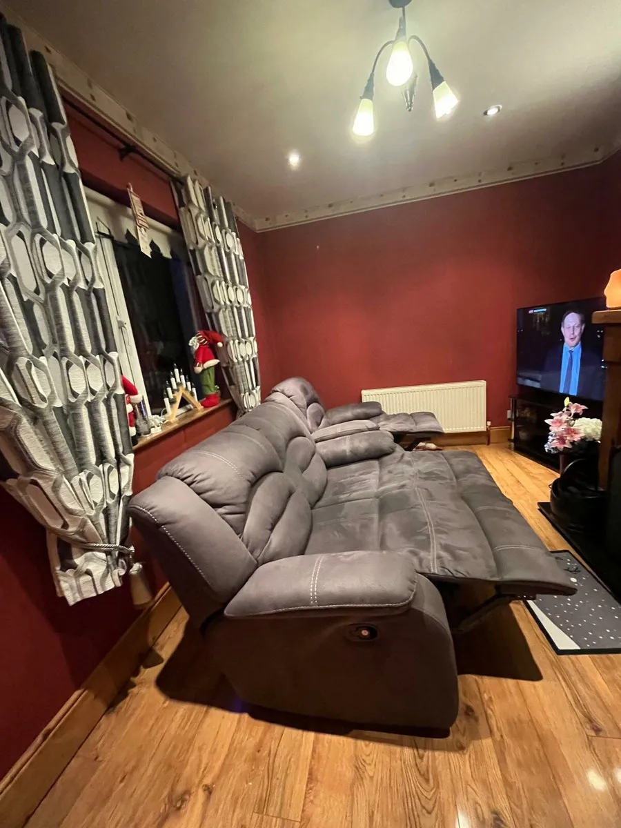 Sofa & Chair - Image 3