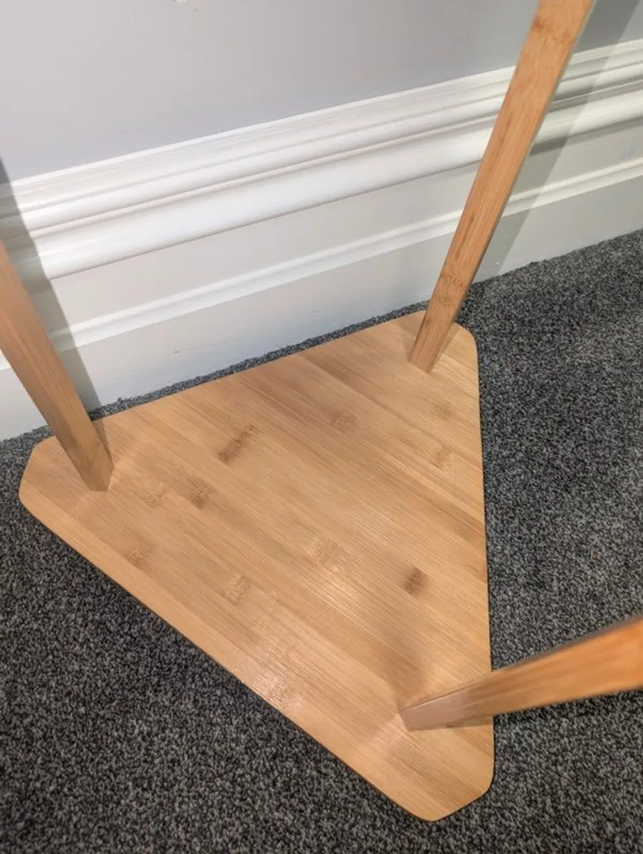 Clothes hanger rack shelves - Image 3