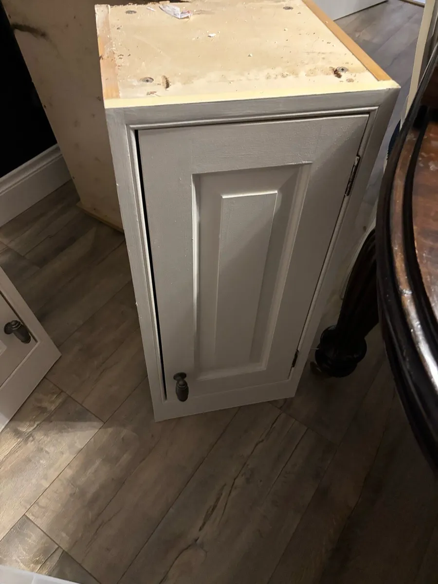 Kitchen units - Image 3