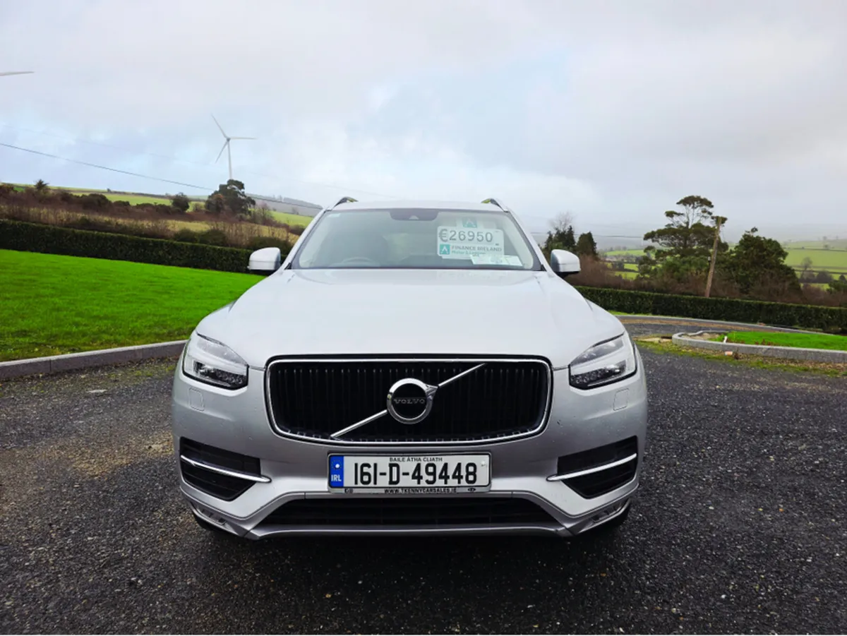 Volvo XC90 2.0 D5 MOMENTUM 225BHP 5DR AUTO - Image 3