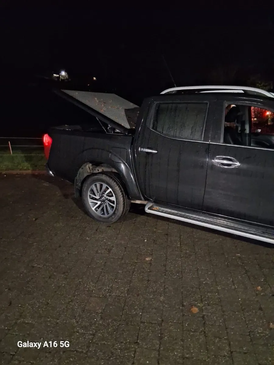 Nissan Navara 2017 - Image 4