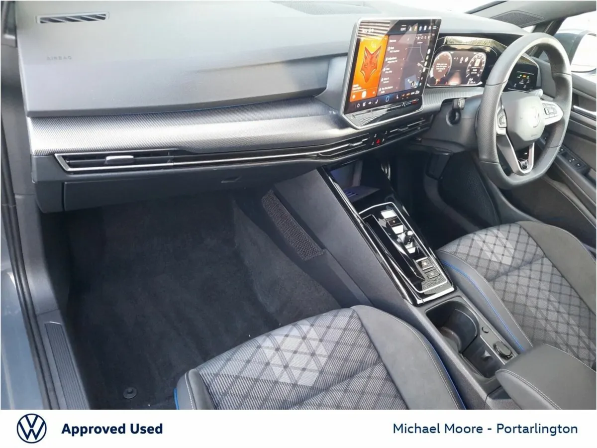 Volkswagen Golf GOLF R-LINE 2.0 TDI 150HP - Image 4