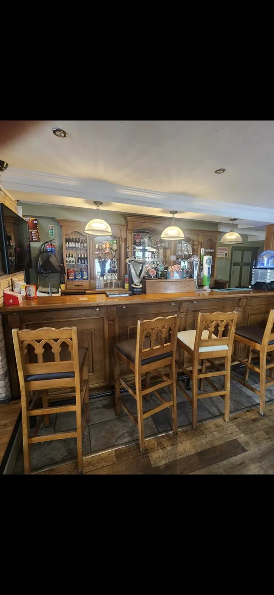 Oak bars and back bars - Image 3