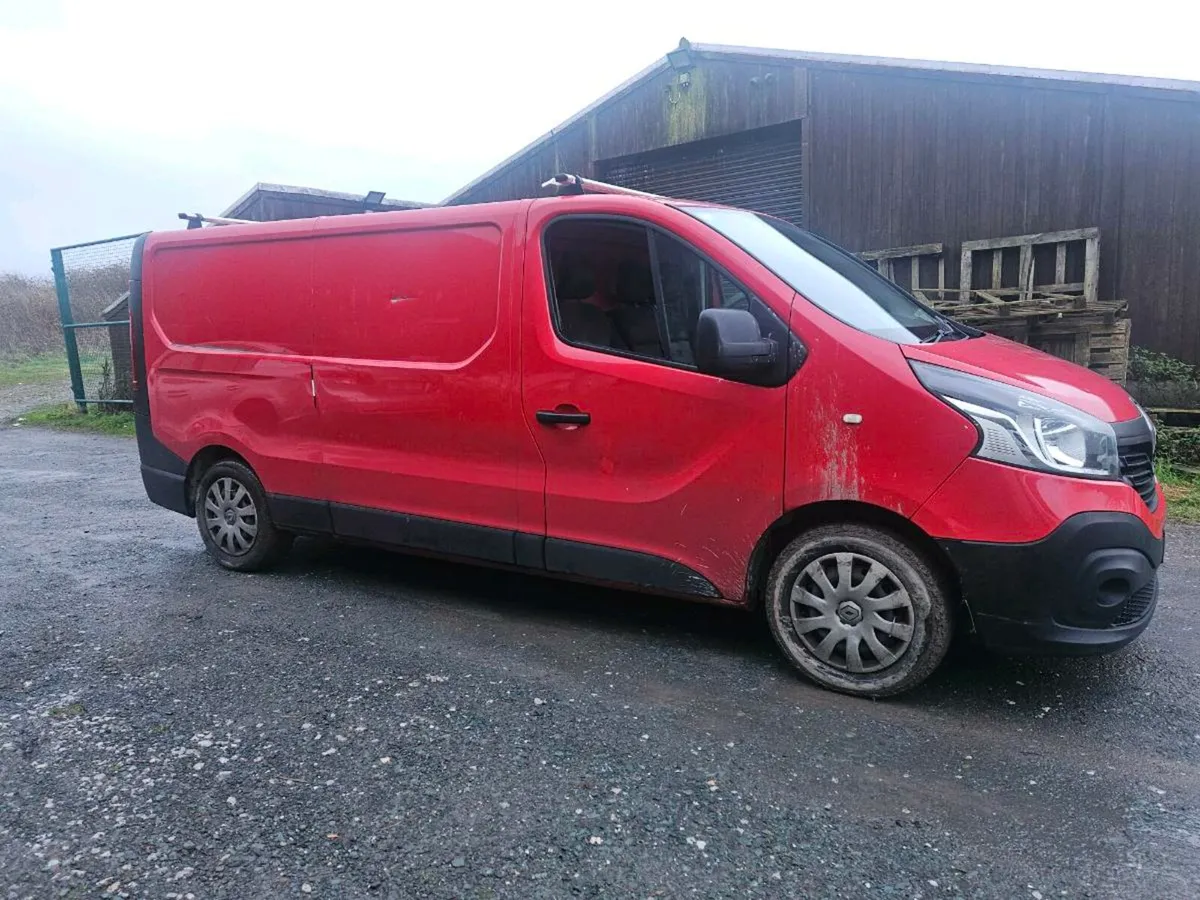 2015 renault traffic - Image 1