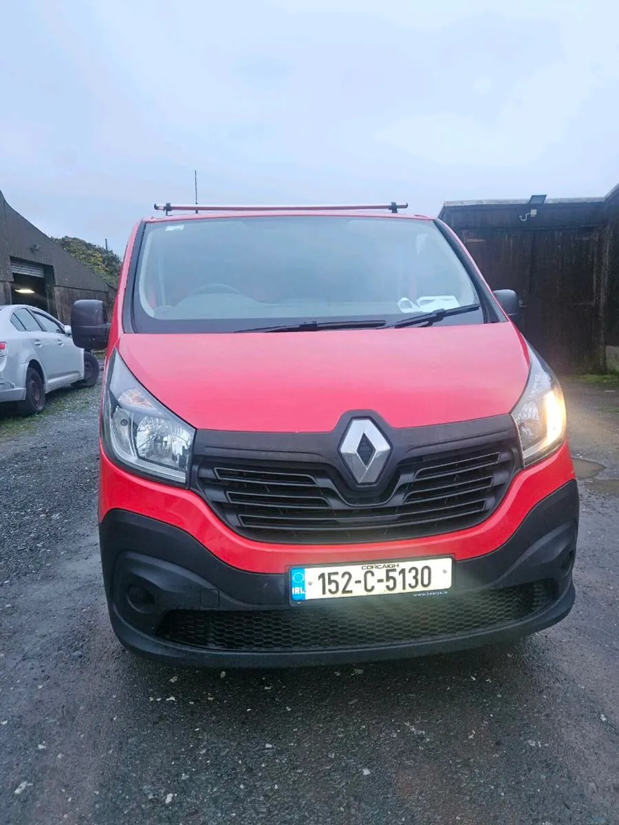2015 renault traffic - Image 2
