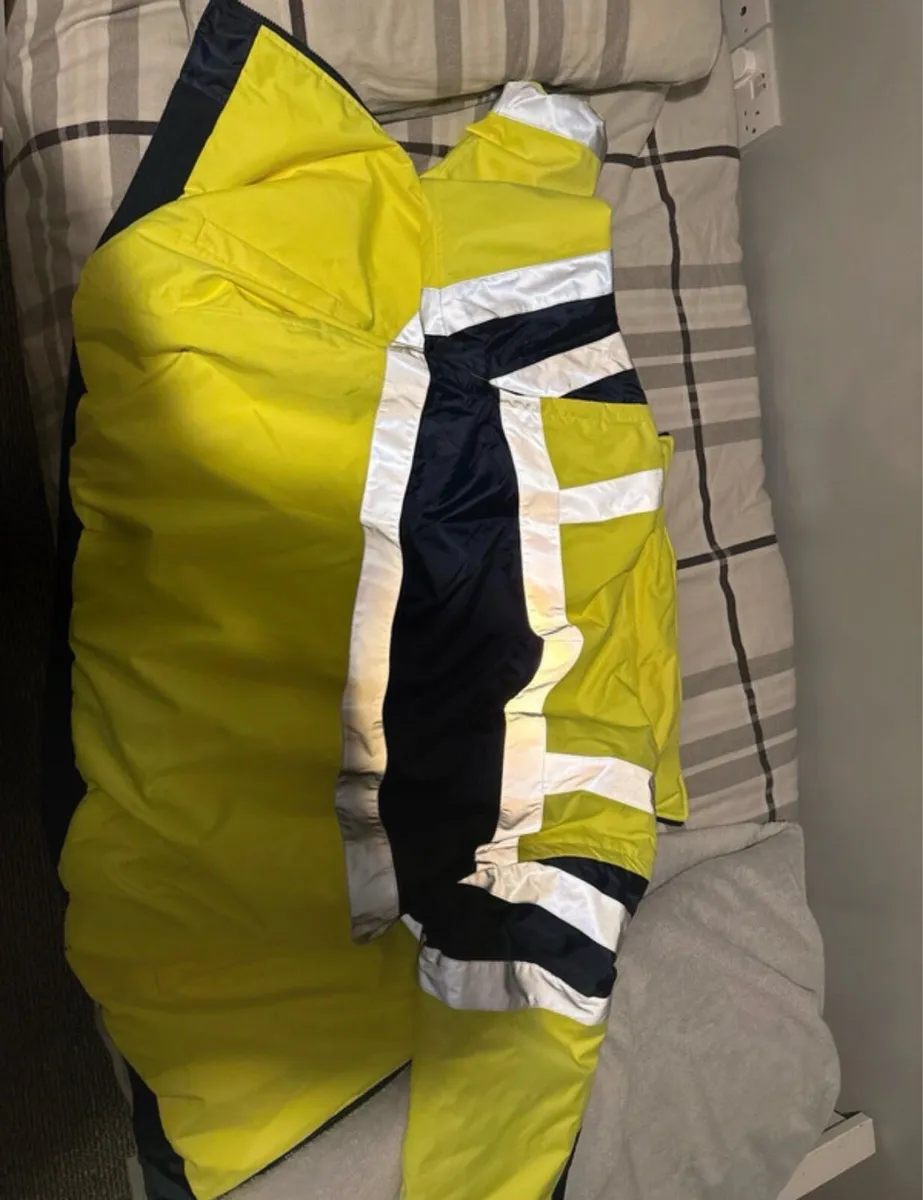 Yellow Hi-Vis Jack - Image 3
