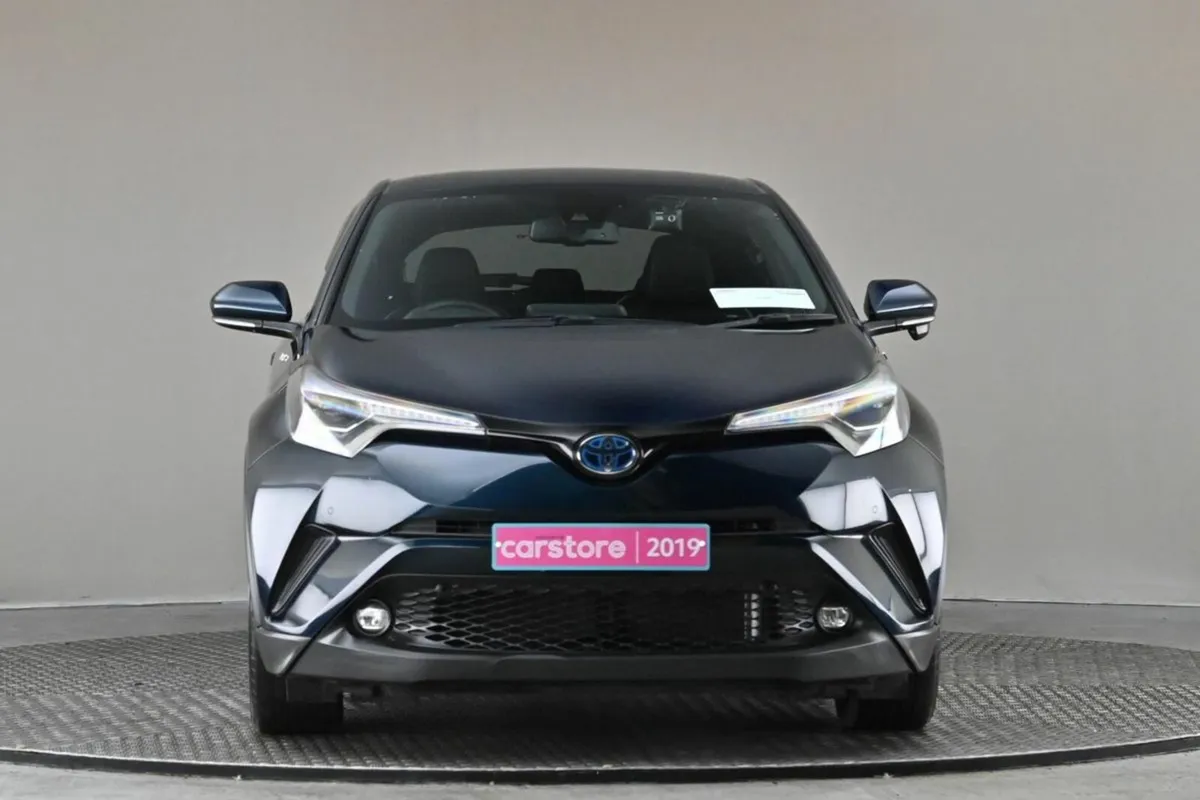 Toyota C-HR 1.8 HYBRID **HALF LEATHER**REVERSE CAM - Image 2