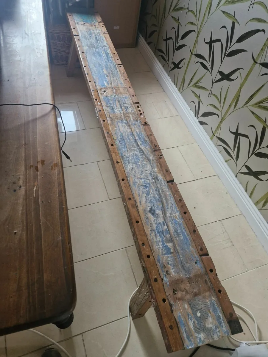 Very solid  white oak painted bench. - Image 2