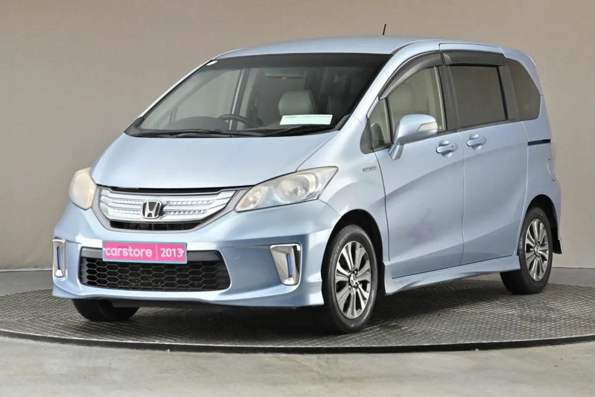 Honda Freed 1.5 HYBRID AUTO 7 SEATS **EL.SLIDING D - Image 3