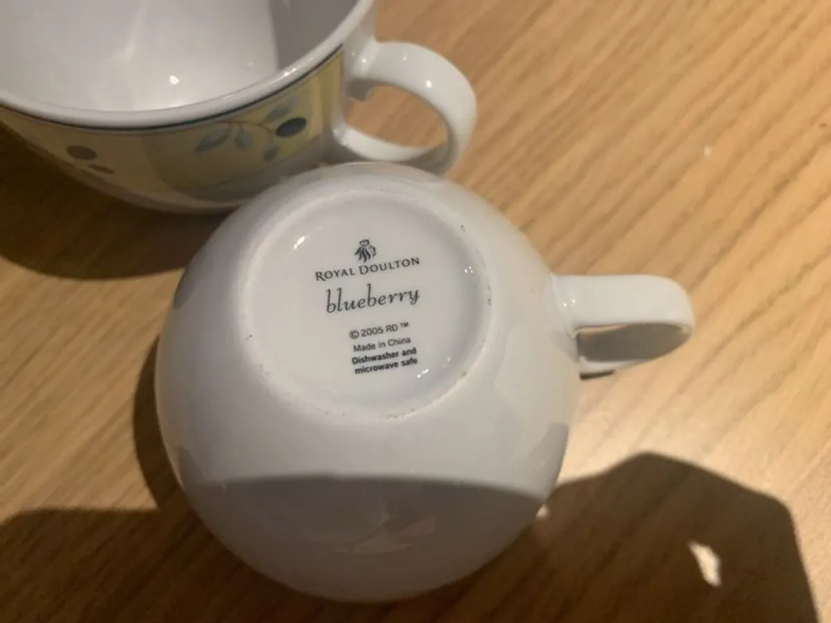 Jumbo porcelain dinnerware deal - Image 3