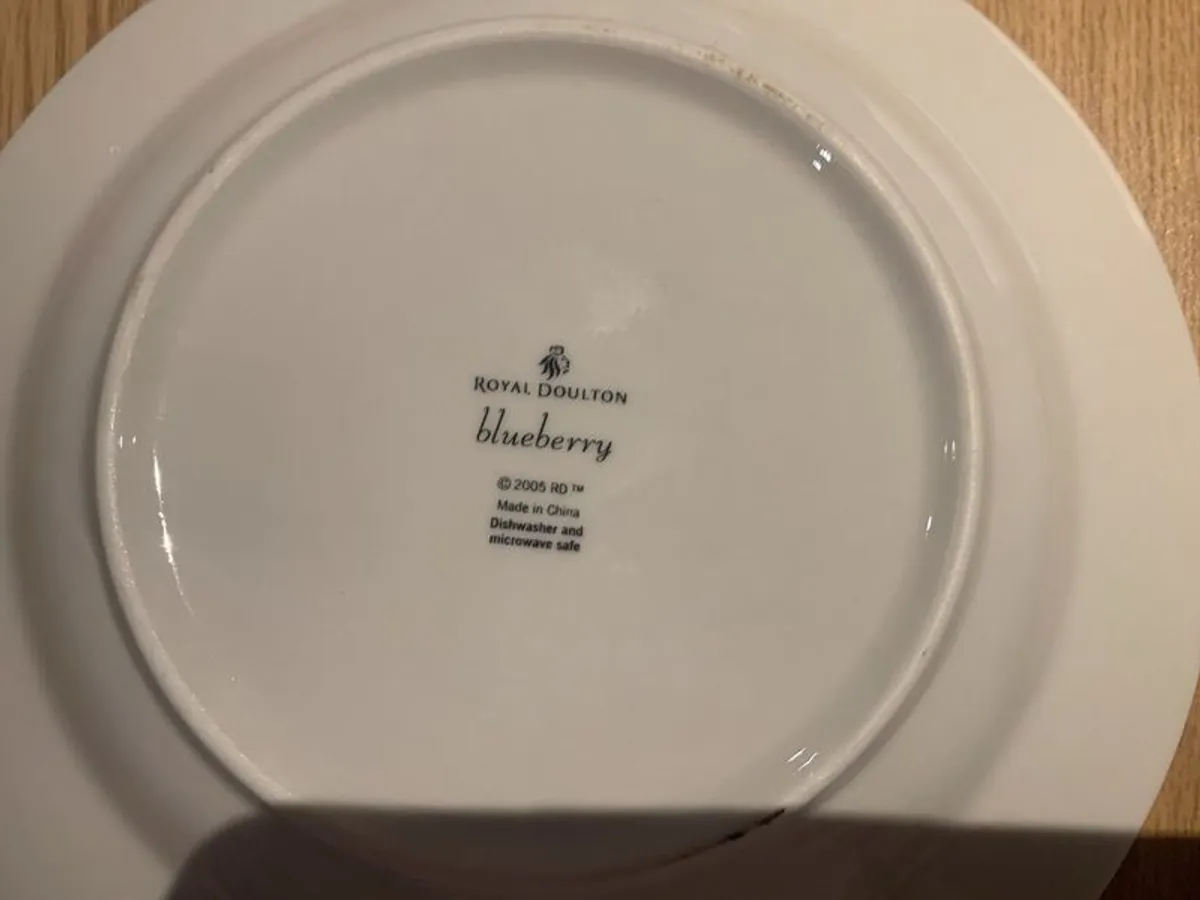 Jumbo porcelain dinnerware deal - Image 4