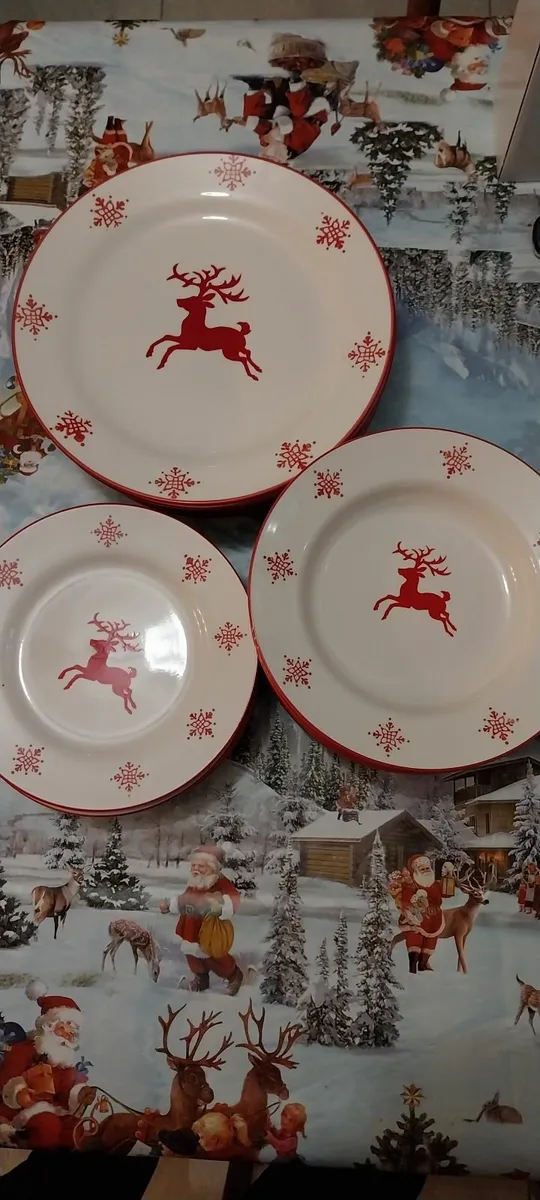 Christmas delph - Image 1