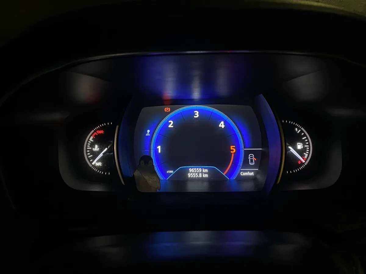 Renault Megane GT Line 1.6 2017 (Needs new engine) - Image 2