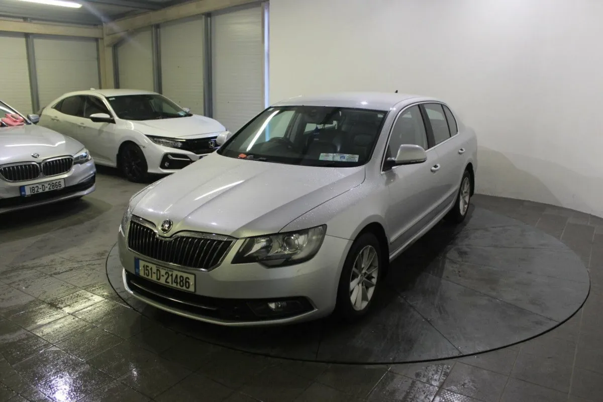Skoda Superb 1.6 TDI 105HP Ambition - Image 4