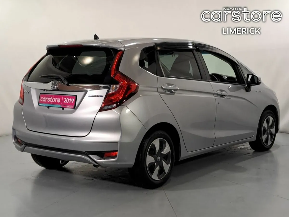 Honda Fit 1.5 HYBRID AUTO - Image 3