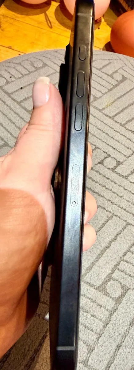 iPhone 16 Pro Max 256GB Black Titanium - Image 4