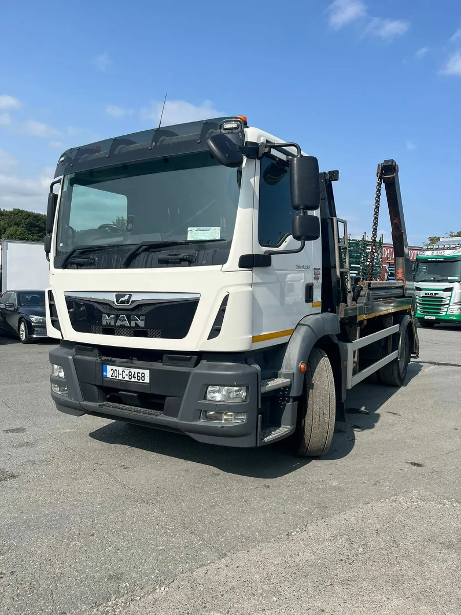 Man Other 2020 - Image 3