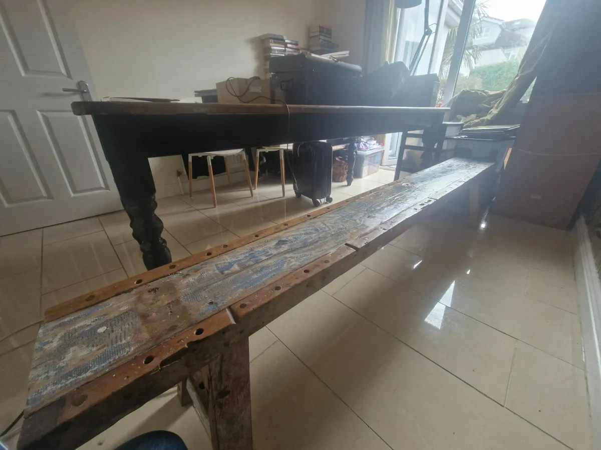 Very solid  white oak painted bench. - Image 4