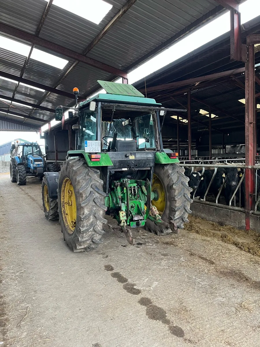 John Deere 3050 - Image 1