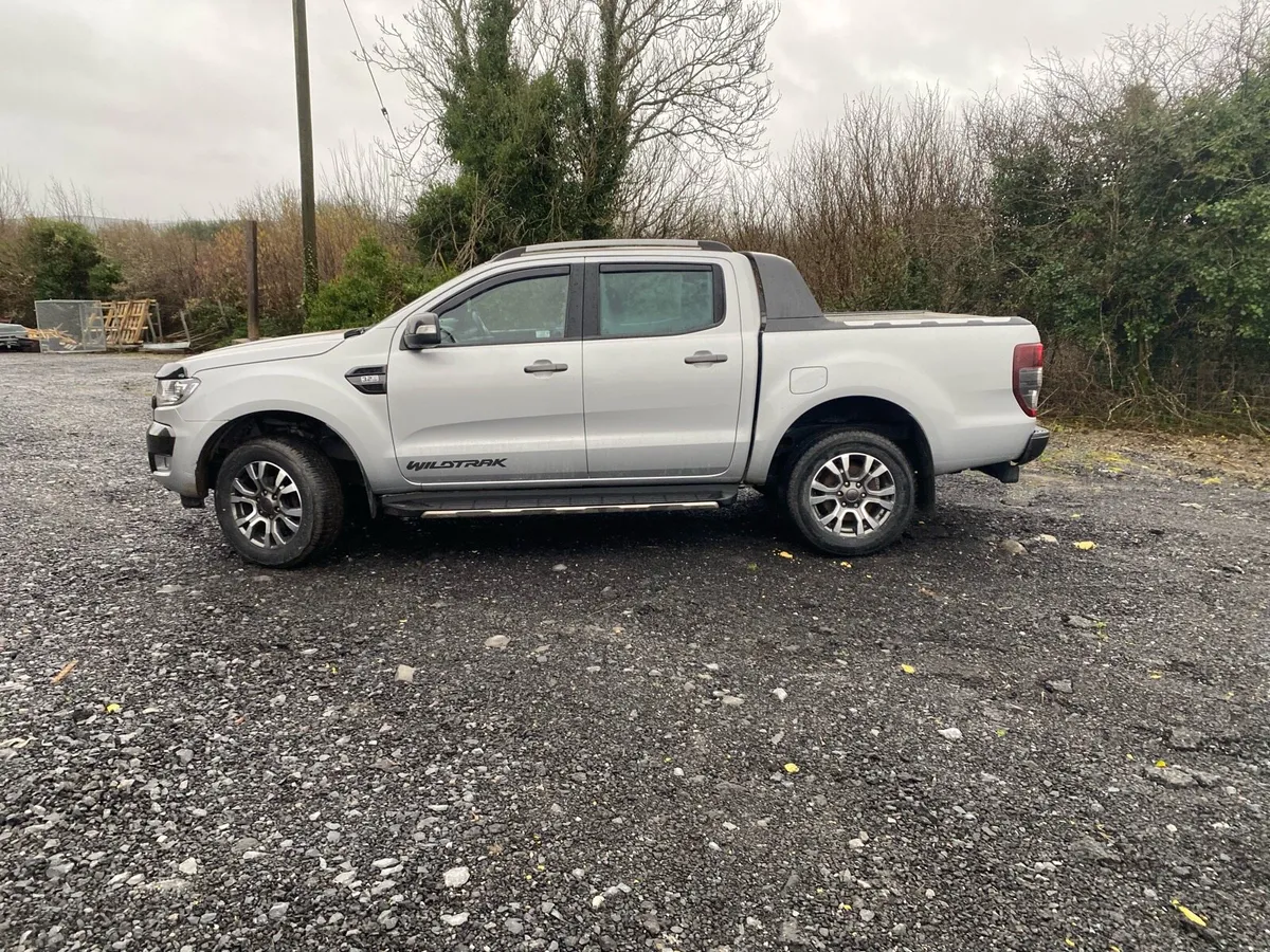 Ford ranger - Image 4